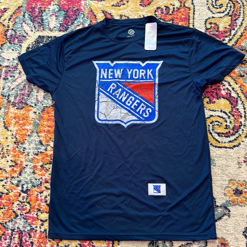M New York Rangers athletic shirt